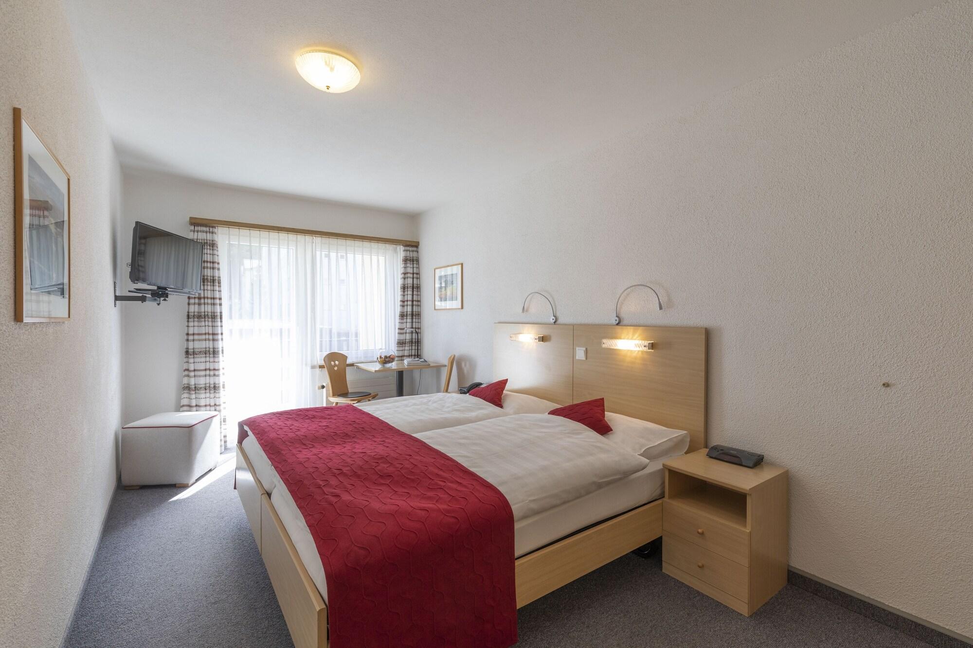 Hotel Sonne St. Moritz 3* Superior Exterior photo