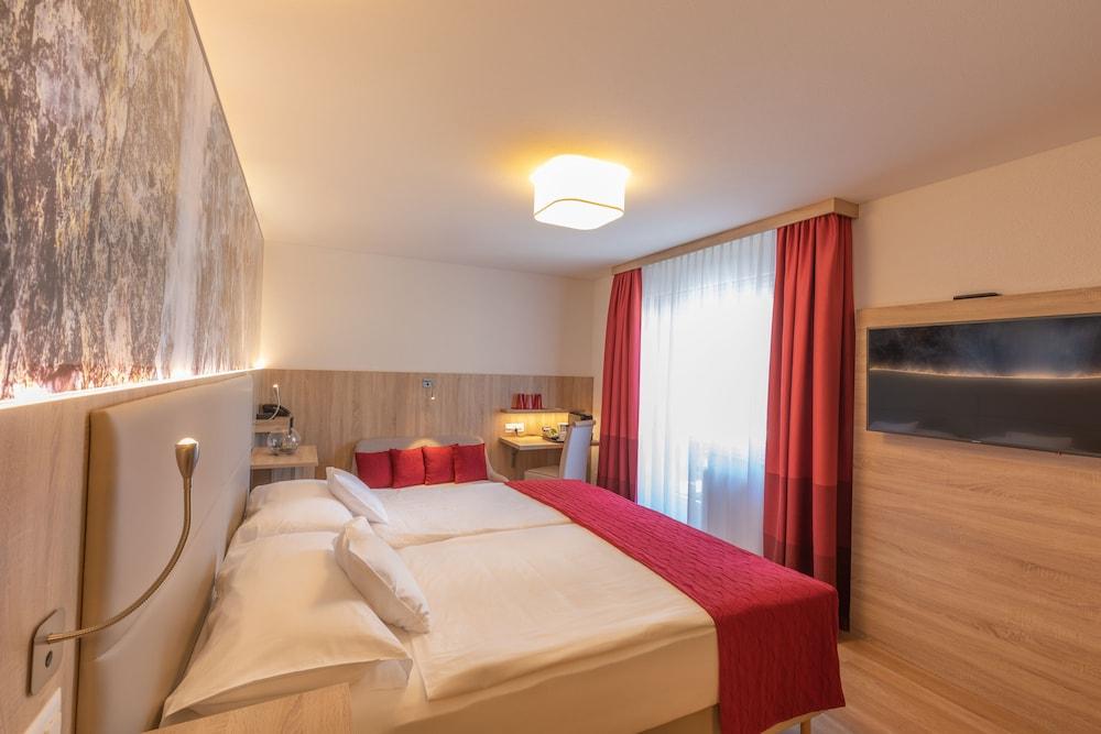 Hotel Sonne St. Moritz 3* Superior Exterior photo